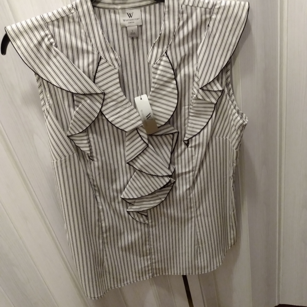 Women's Black and white Blouse